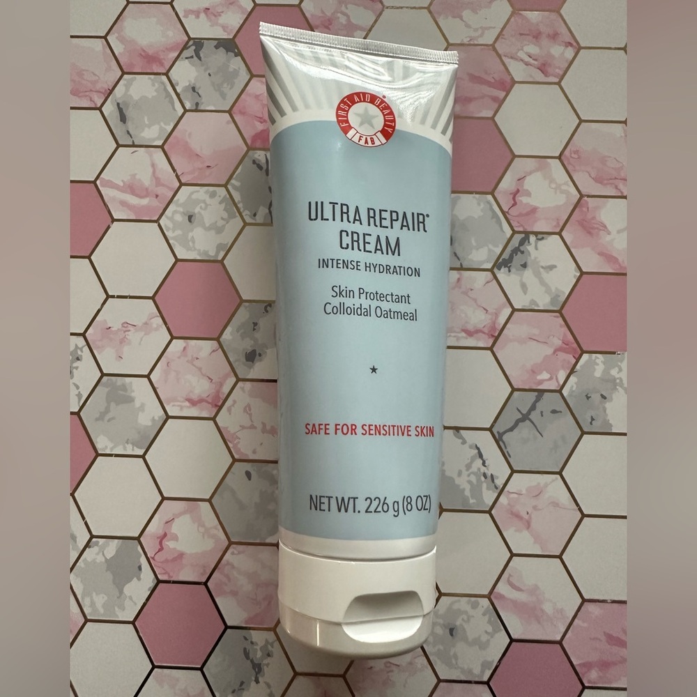 First Aid Beauty Ultra Repair Cream Intense Hydration